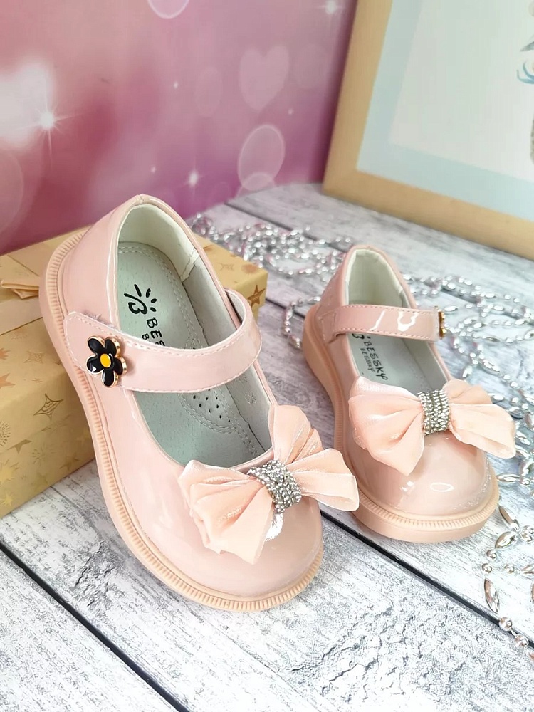 картинка Туфли для девочек с бантом от магазина Одежда+
