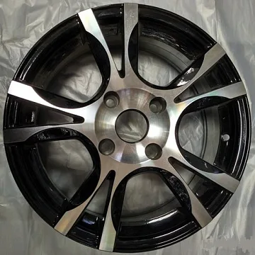 картинка Авто диск Replica 729 Bkf 4x108x6 R15 et35 d73,1 Литой Черный с полировкой et35 d73,1 магазин Одежда+ являющийся официальным дистрибьютором в России 